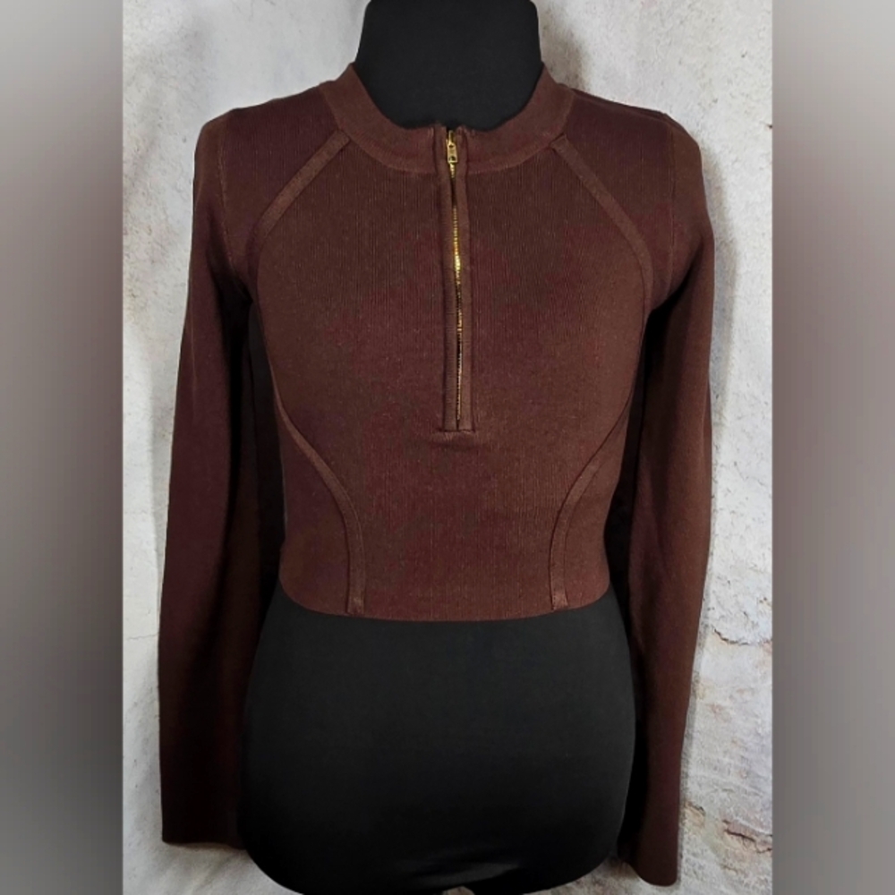 Hera Collection Medium NWT Brown Tailored Cropped Zippered Mock Neck Sweater